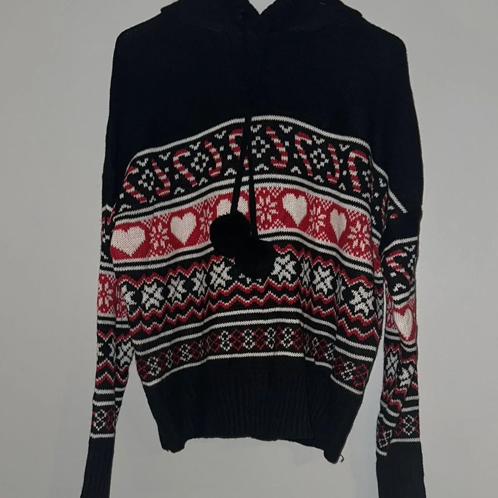 Black and Red Nordic Patterned Crew Neck Sweater winter pattern Christmas Sherpa - Picture 1 of 4